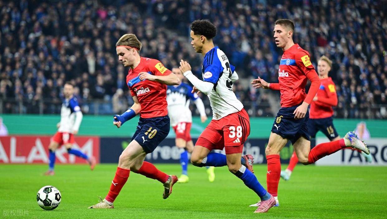 3-5德国杯大冷门，德甲球队遭低级别德乙队淘汰，罚丢2点球酿悲剧